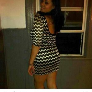 Cute little dress. Perfect for the holiday now.